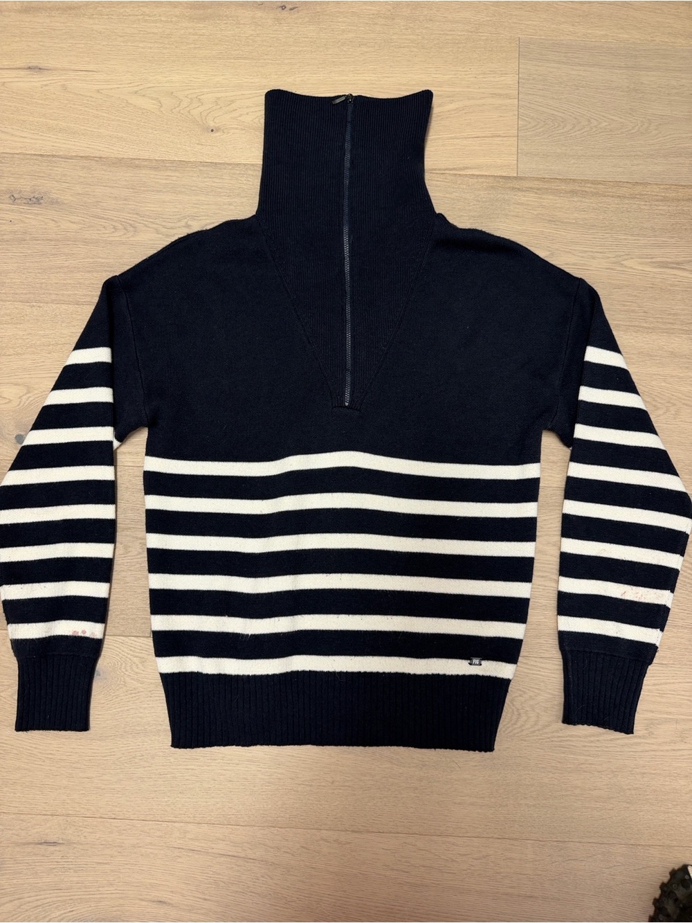 Women’s Fig navy and cream oversized knit